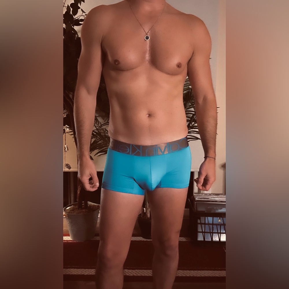 Calvin Klein | Icon Micro Low Rise Trunks in Ocean Blue (Small) - Picture 2 of 16